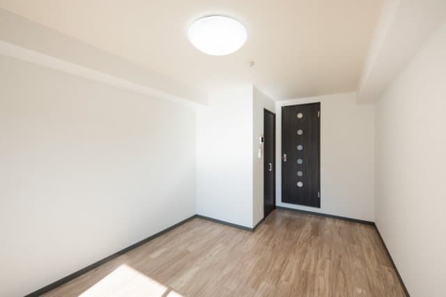 Room image 8