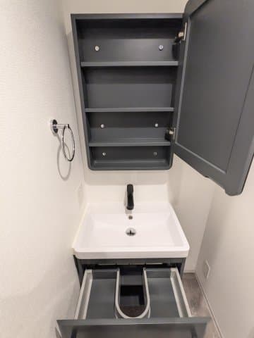 Room image 13