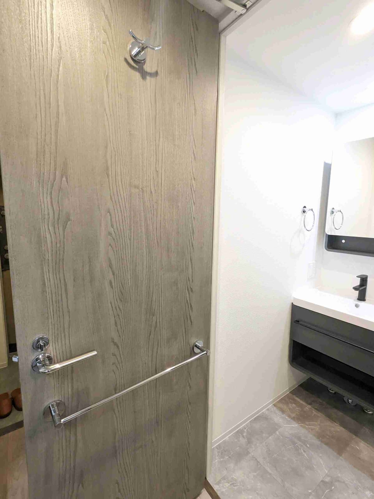 Room image 15
