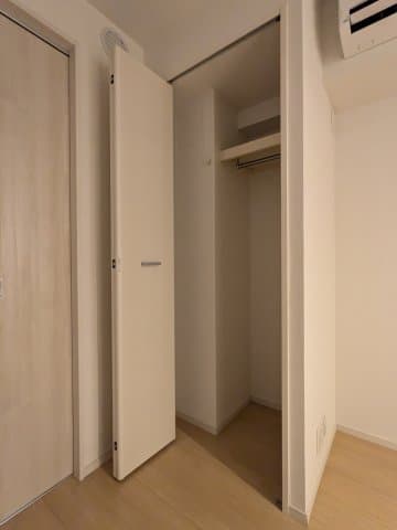 Room image 10