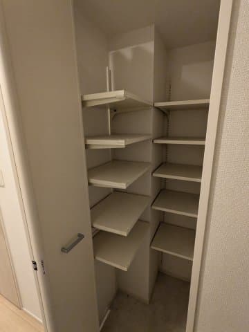 Room image 12