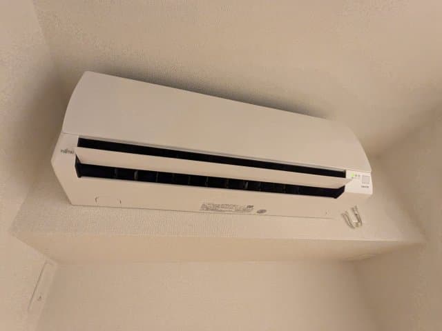 Room image 13