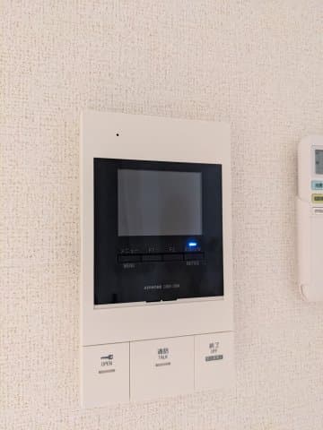 Room image 16