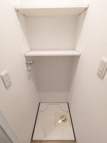 Room image 12
