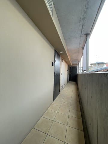 Room image 15