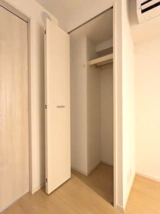 Room image 12