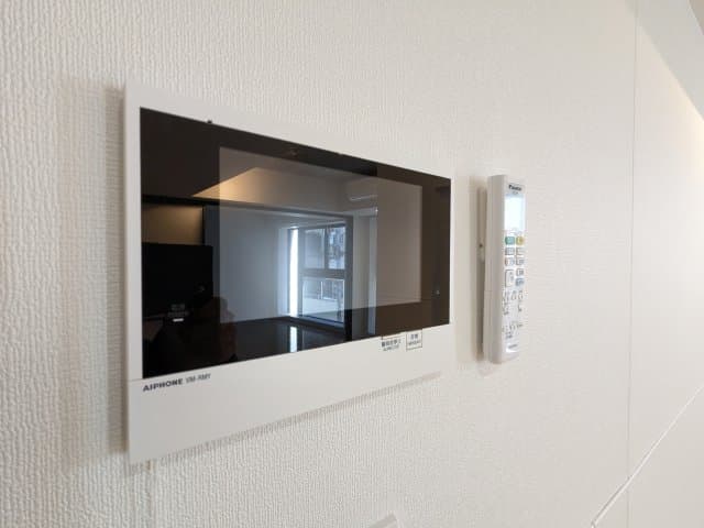 Room image 15