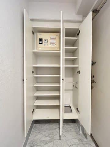 Room image 13