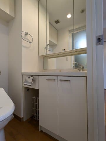 Room image 9