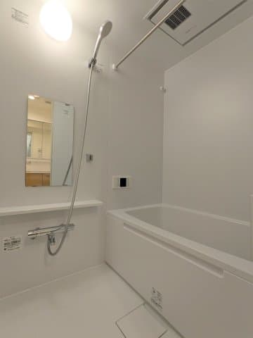 Room image 10