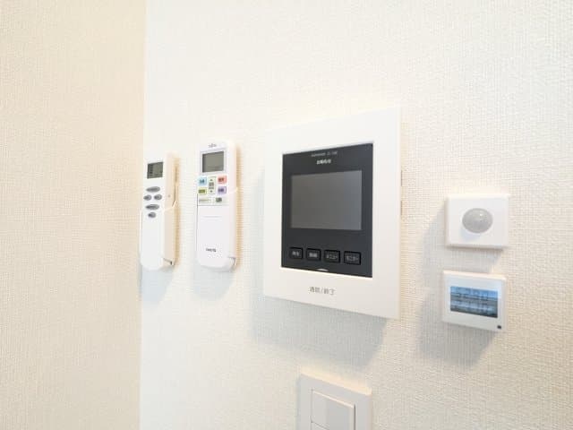 Room image 12