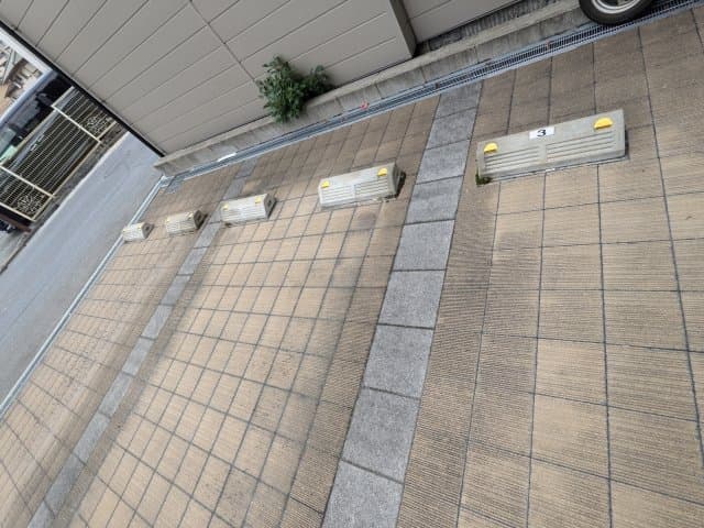 Room image 11