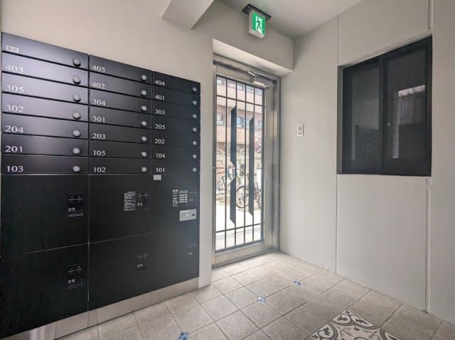 Room image 13