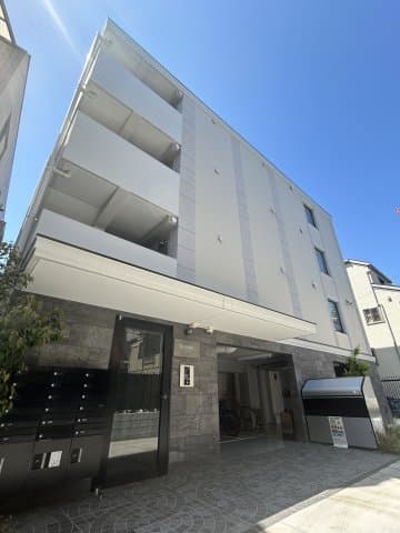 Main Image