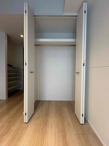 Room image 13