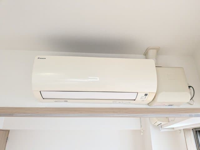 Room image 14