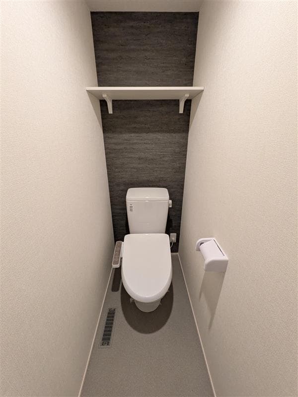Room image 9