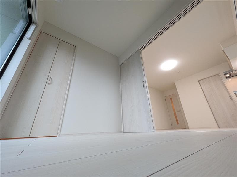 Room image 13