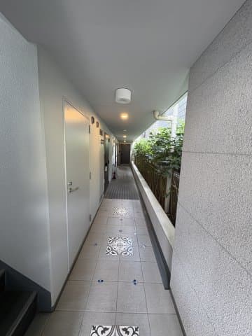 Room image 16