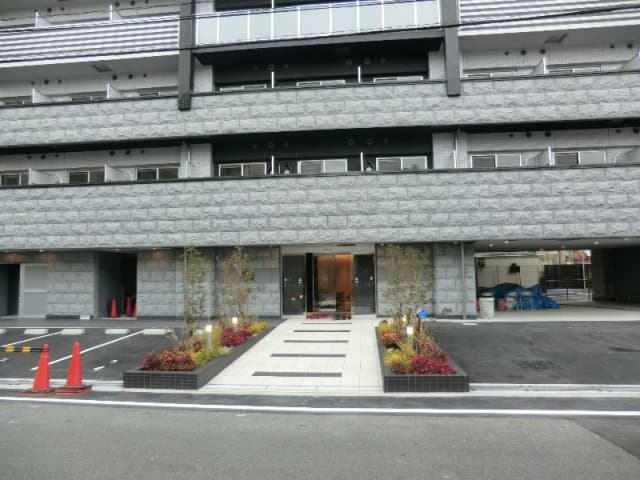 Room image 16