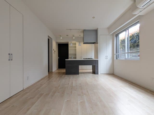 Room image 11