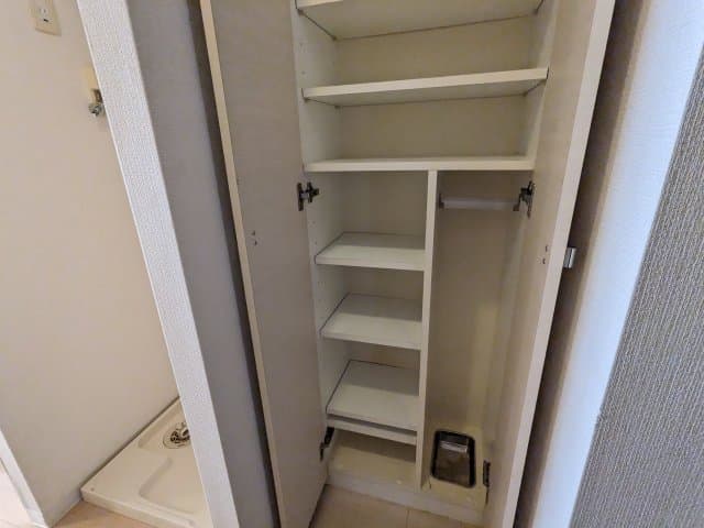 Room image 11