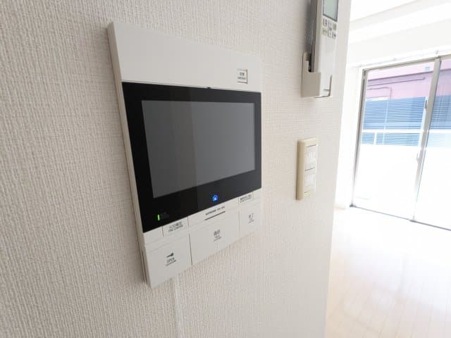 Room image 12