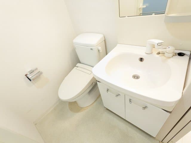 Room image 9