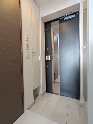 Room image 12