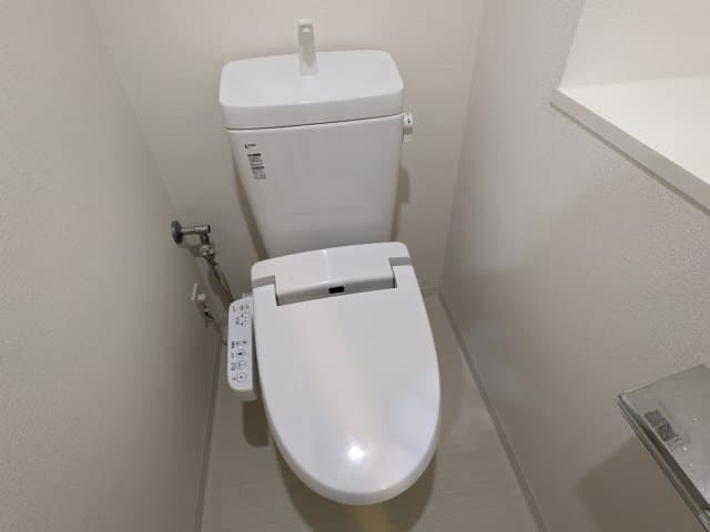 Room image 8