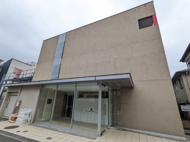 Main Image