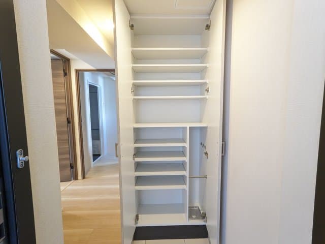 Room image 10