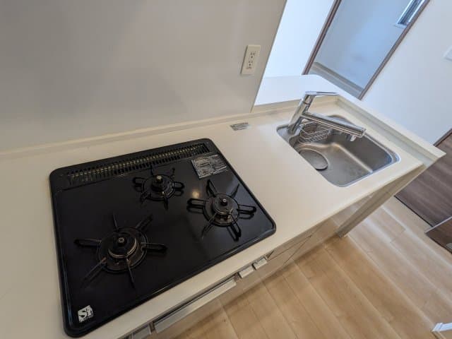 Room image 12