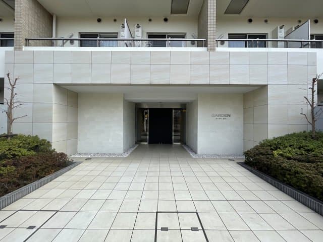 Room image 13
