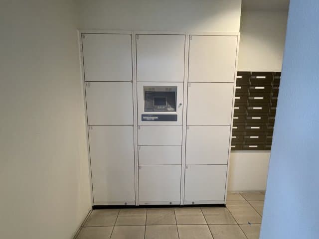 Room image 15