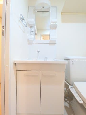 Room image 8