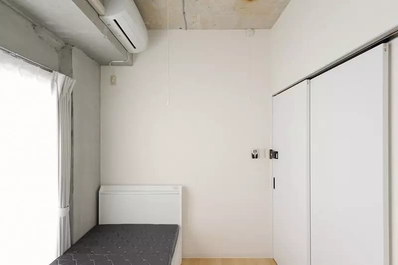 Room image 15