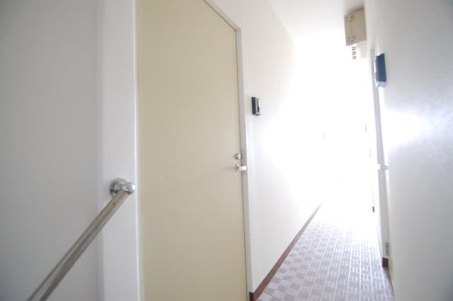 Room image 15