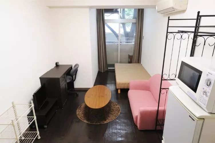 Room image 8