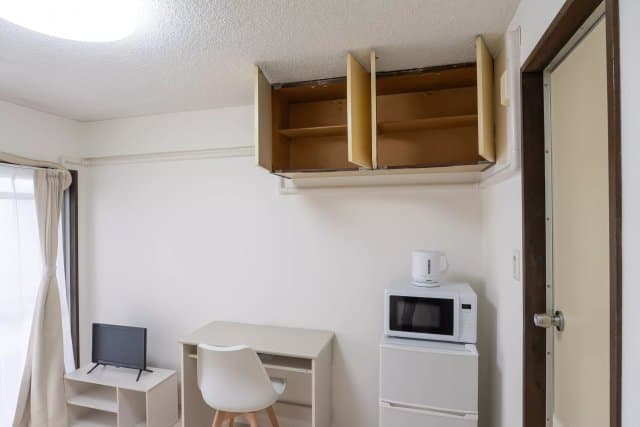 Room image 16