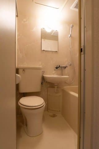 Room image 16