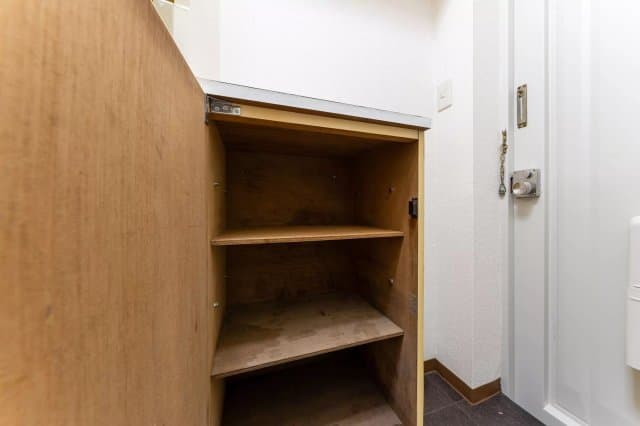 Room image 16