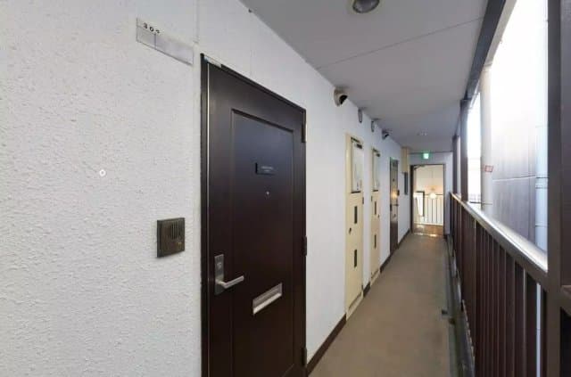 Room image 10