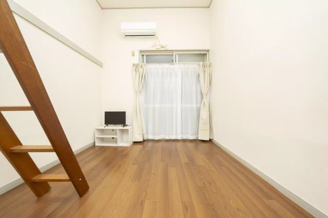 Room image 13