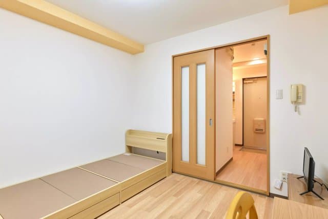 Room image 8