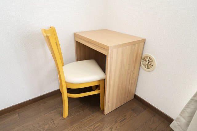 Room image 8