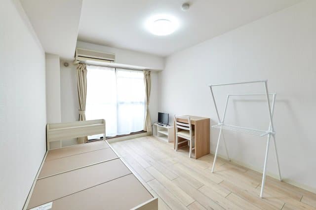 Room image 10