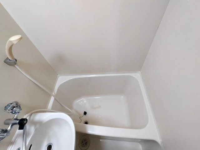 Room image 15