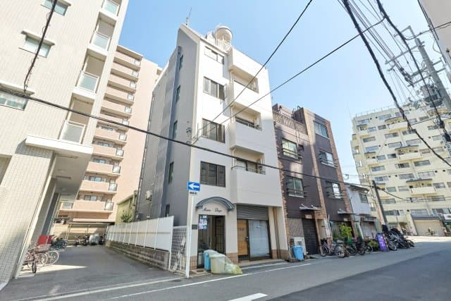 Main Image