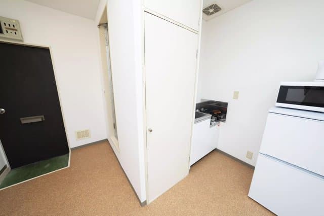 Room image 14